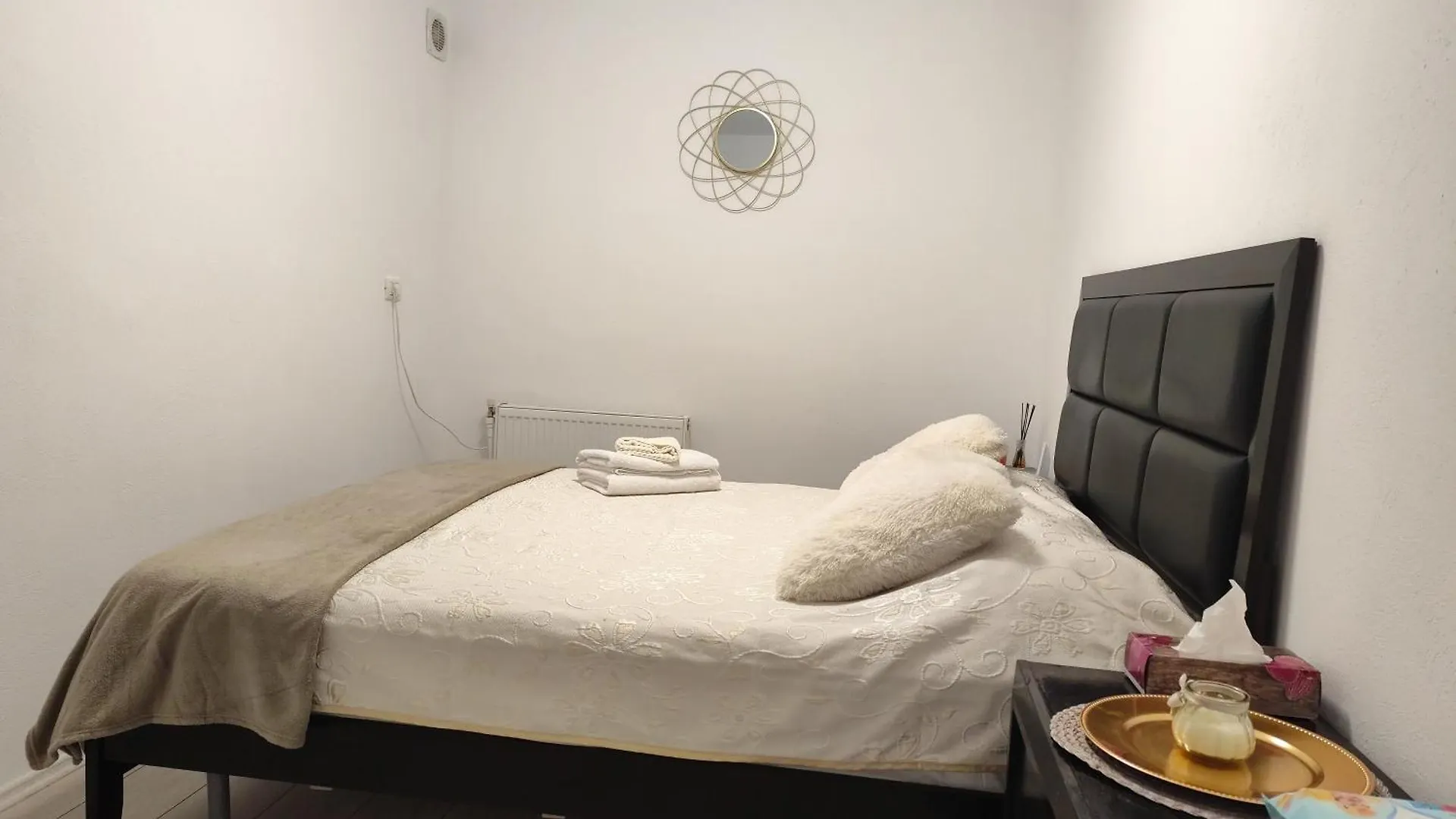 Yanis Central Bucharest Apartment