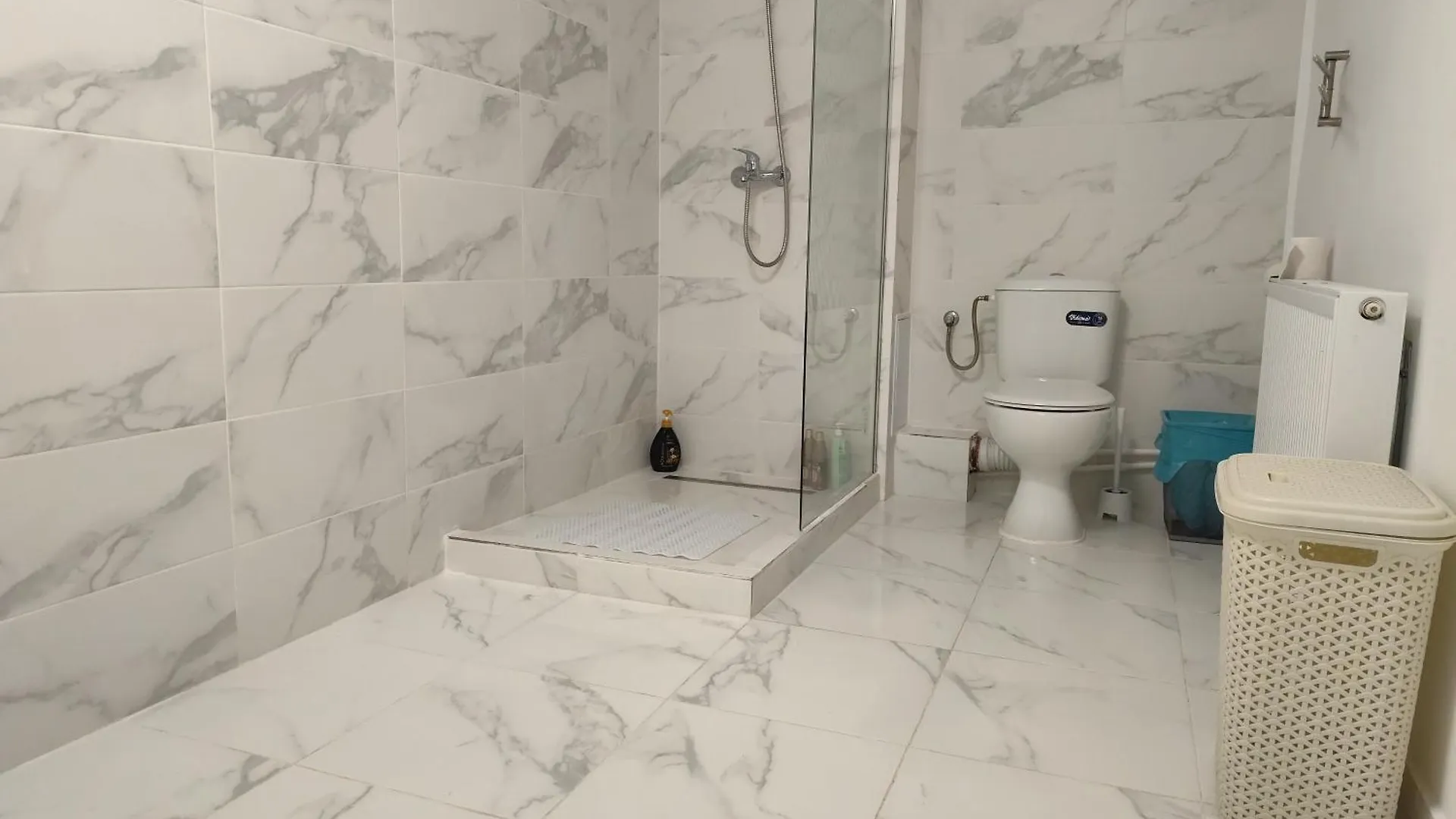 Yanis Central Bucharest Apartment